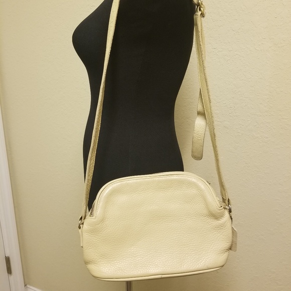 Coach Handbags - Vintage leather Coach Shoulder Bag
